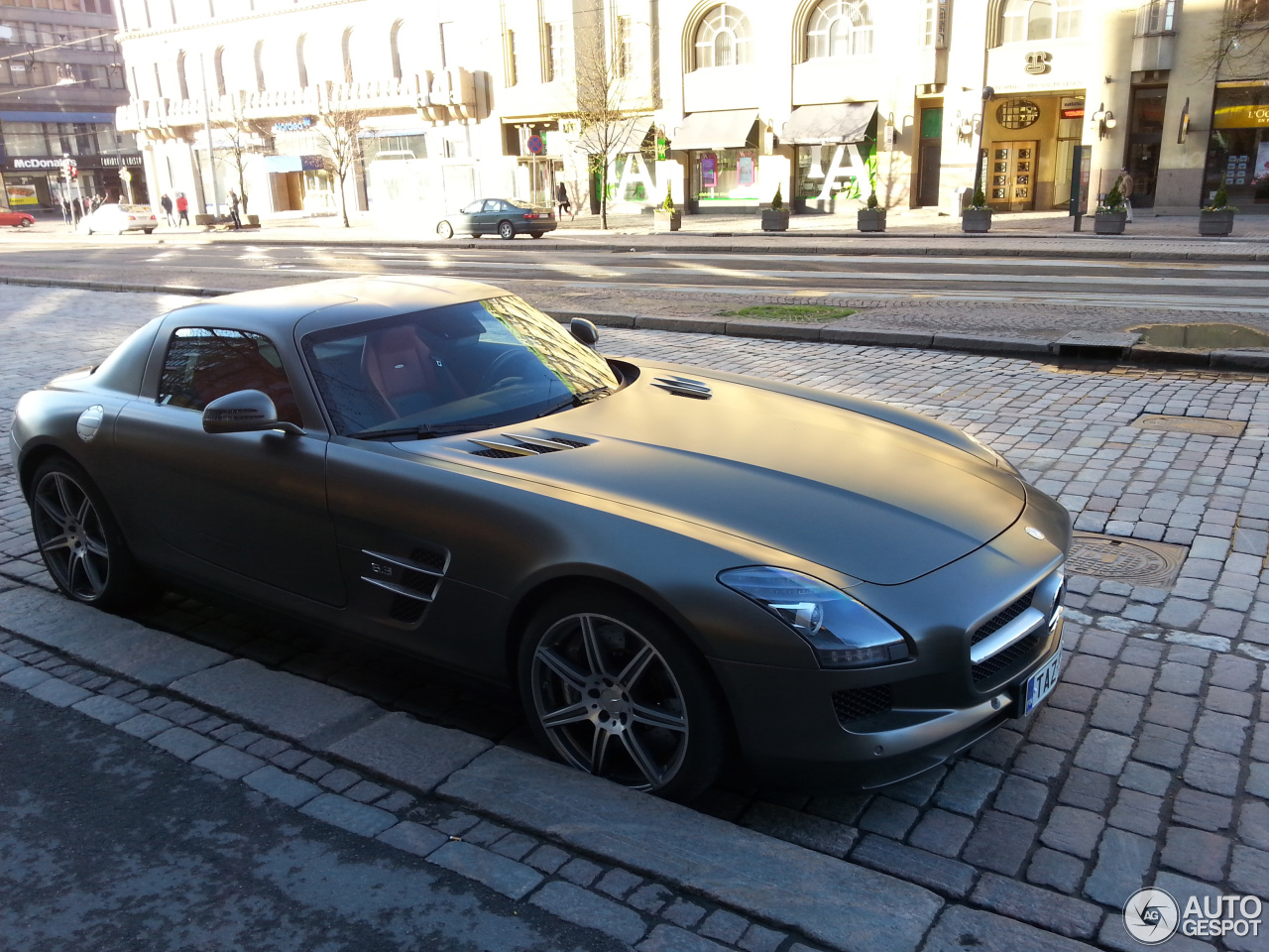 Mercedes-Benz SLS AMG