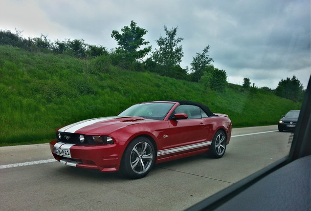 Ford Mustang GT Convertible 2011