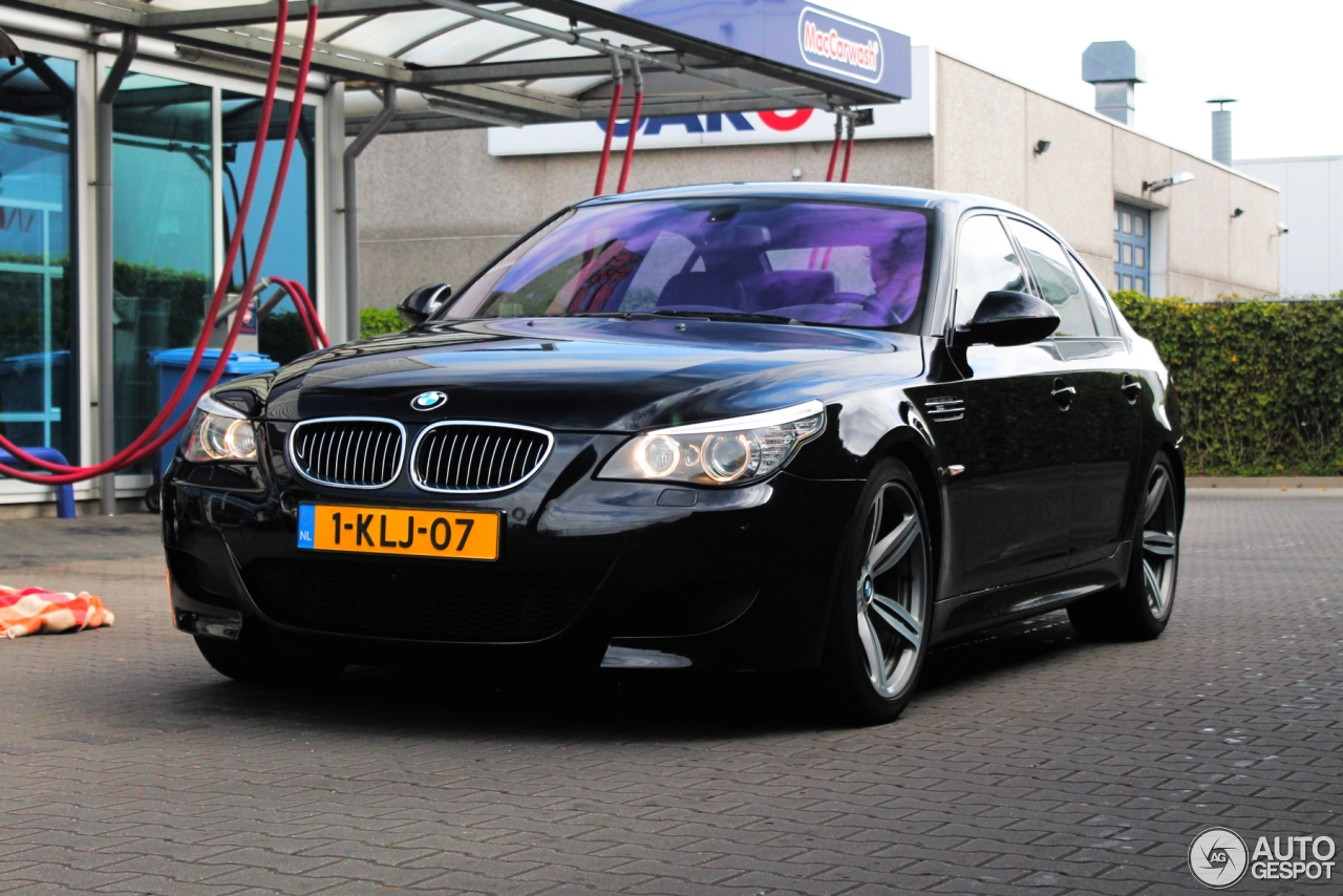 BMW M5 E60 2007