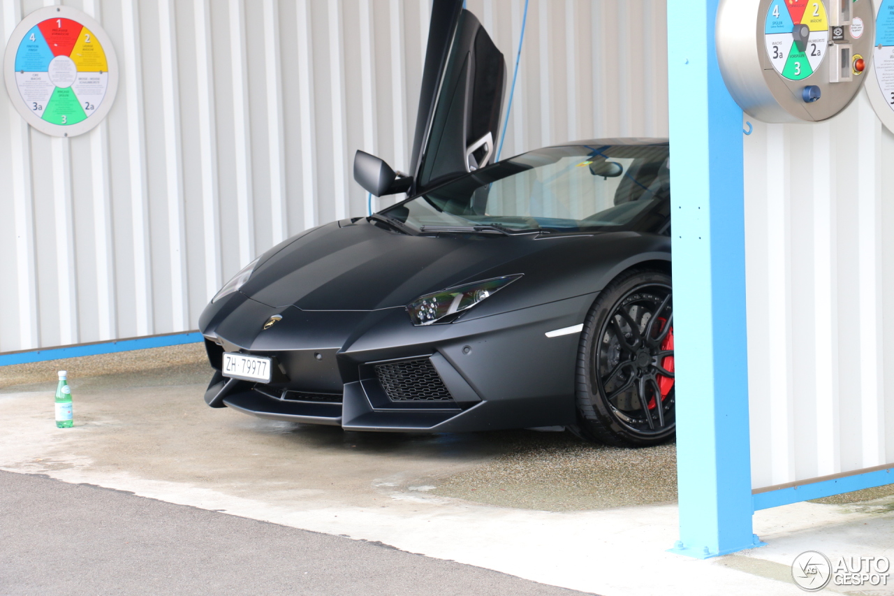 Lamborghini Aventador LP700-4 Roadster