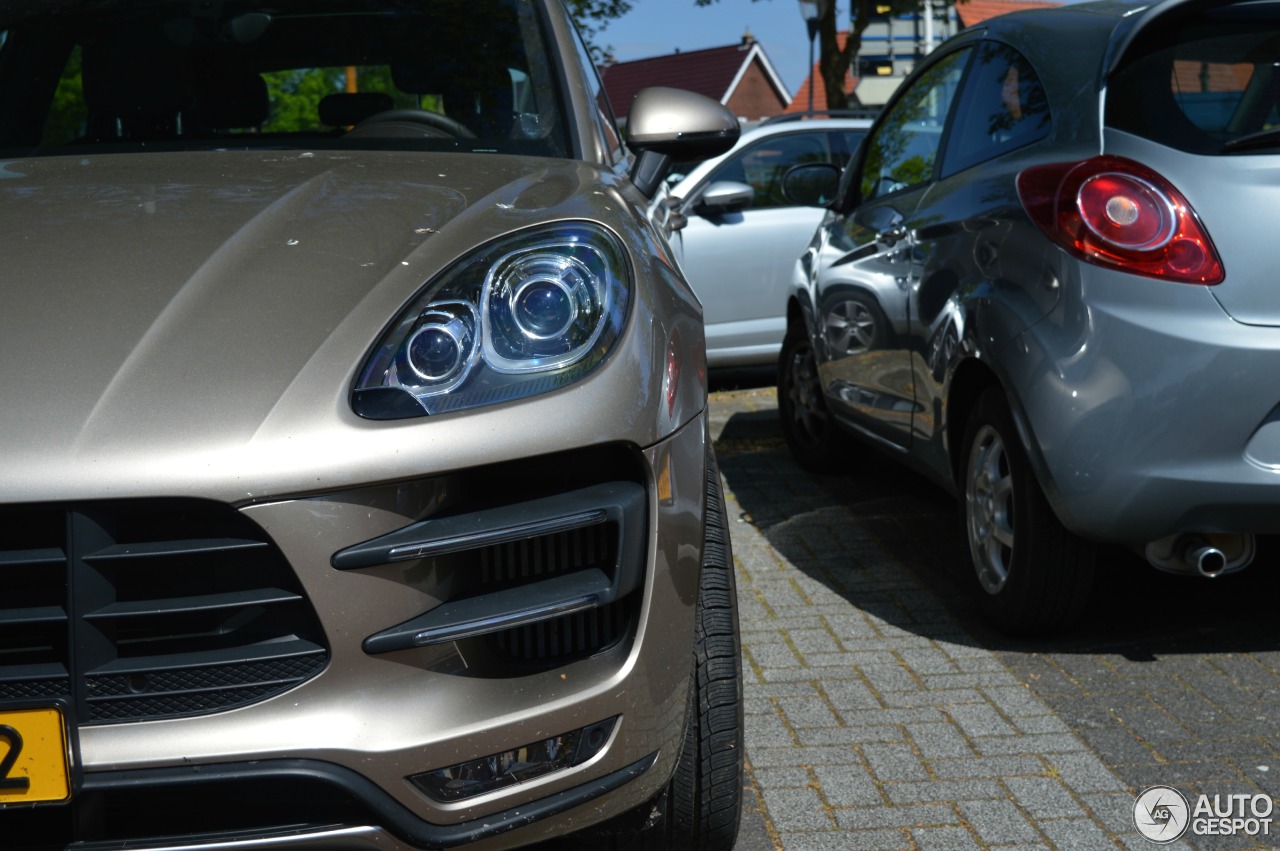 Porsche 95B Macan Turbo