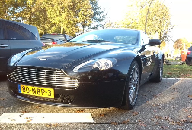 Aston Martin V8 Vantage