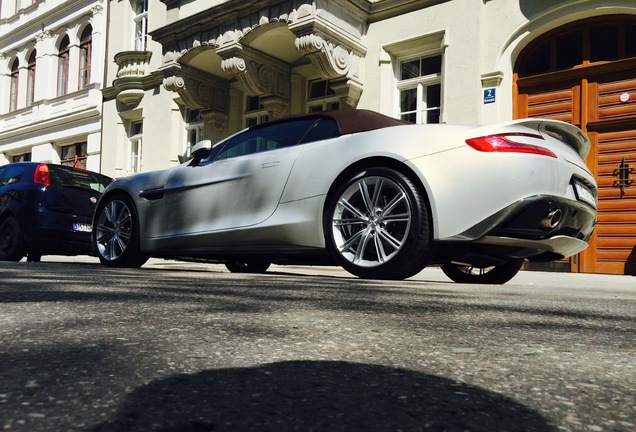 Aston Martin Vanquish Volante