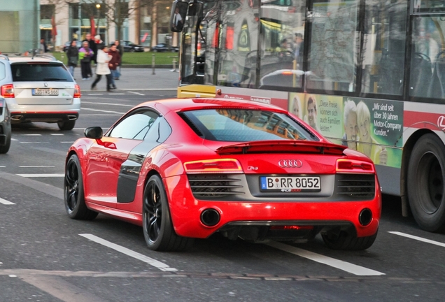 Audi R8 V10 Plus 2013