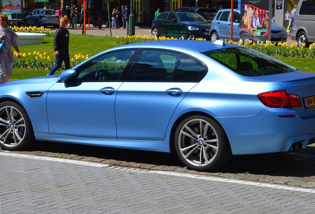 BMW M5 F10 2011