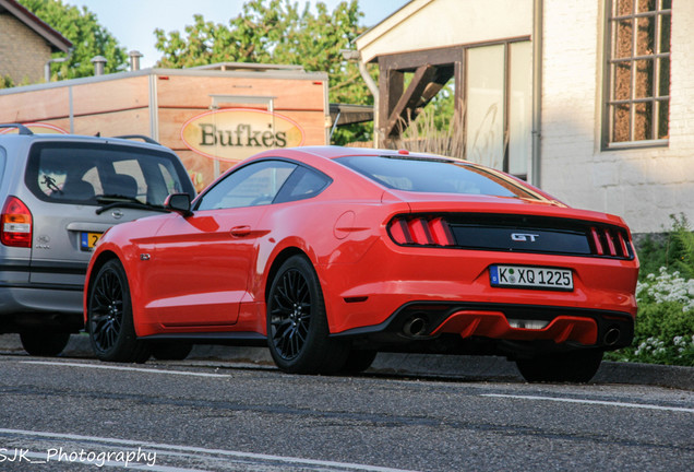 Ford Mustang GT 2015