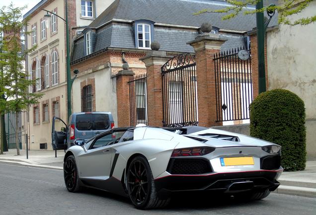 Lamborghini Aventador LP700-4 Roadster