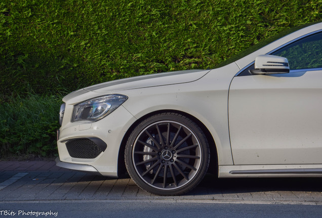 Mercedes-Benz CLA 45 AMG Shooting Brake