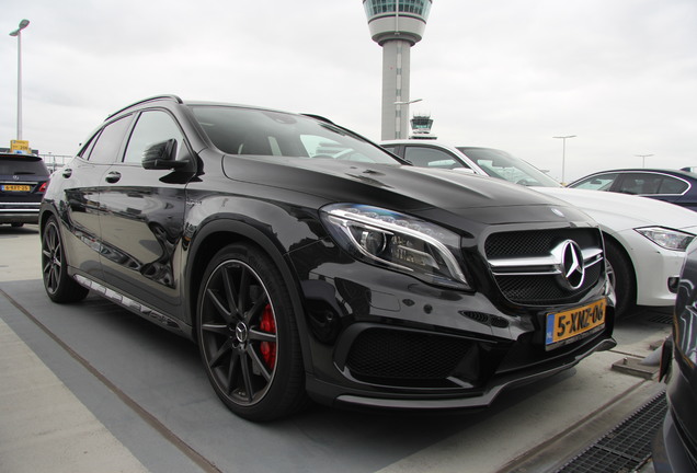 Mercedes-Benz GLA 45 AMG X156