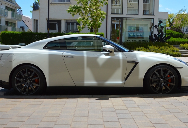 Nissan GT-R 2011