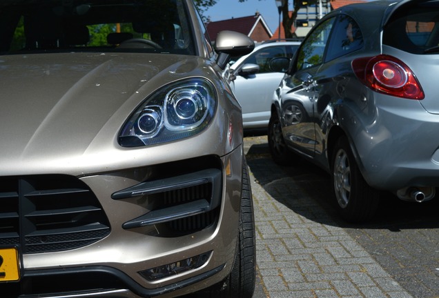 Porsche 95B Macan Turbo