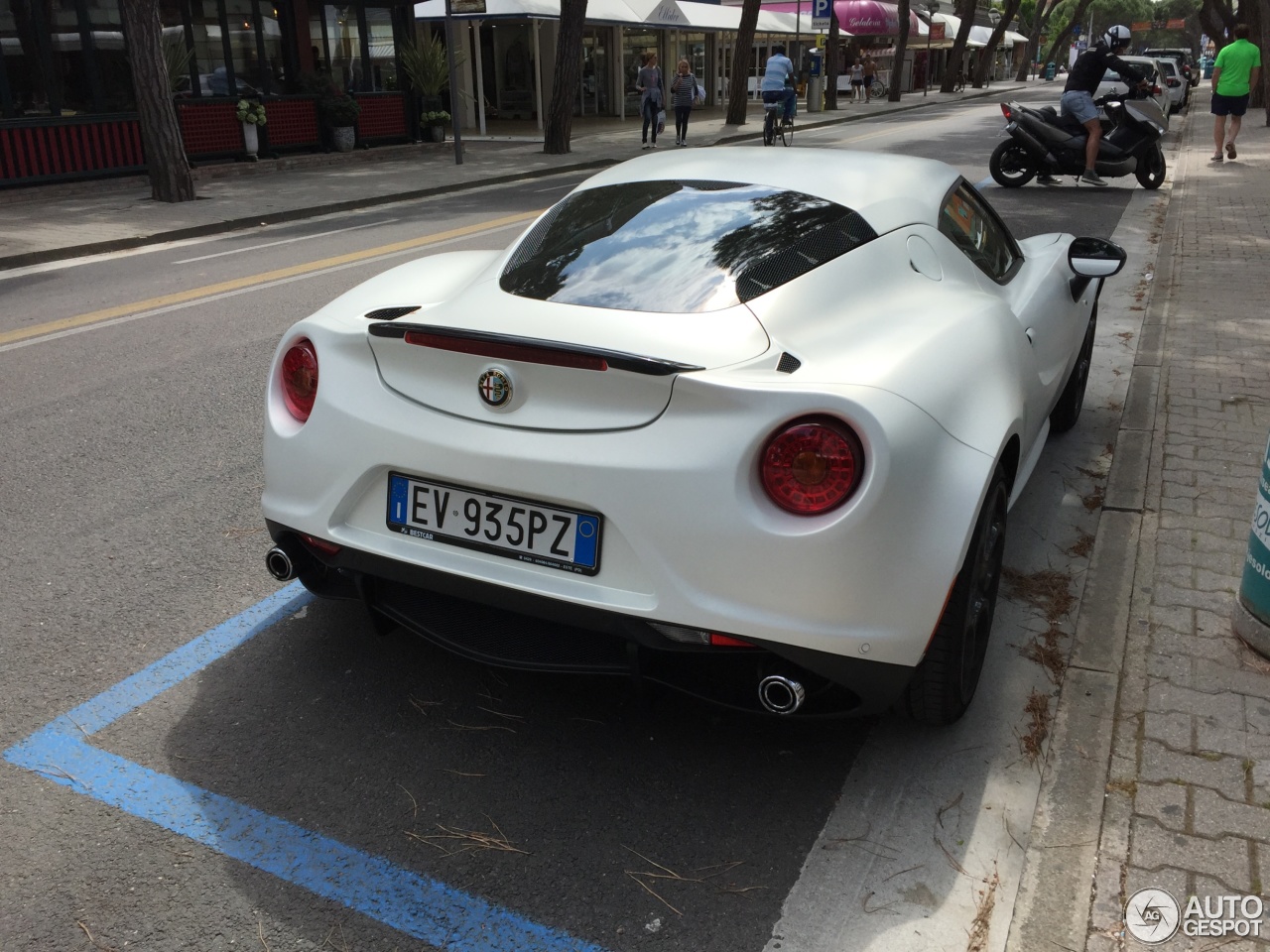 Alfa Romeo 4C Launch Edition