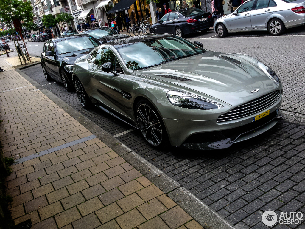 Aston Martin Vanquish 2013