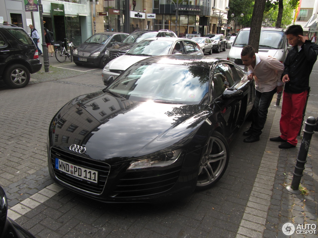 Audi R8