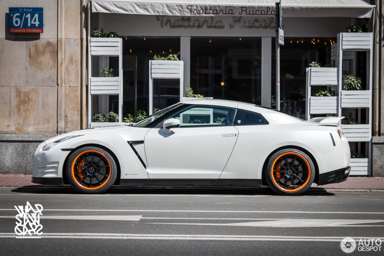 Nissan GT-R 2012