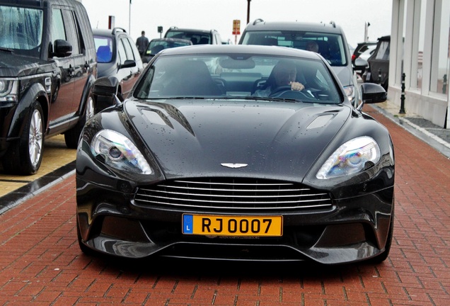 Aston Martin Vanquish 2013