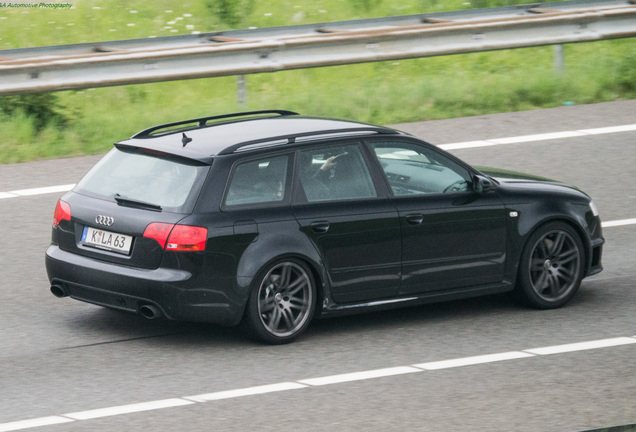 Audi RS4 Avant B7