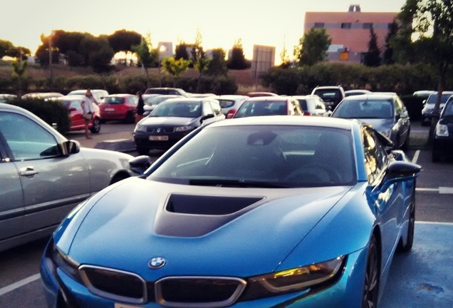 BMW i8