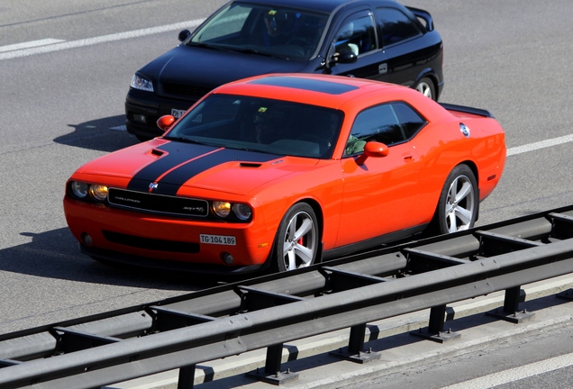 Dodge Challenger SRT-8