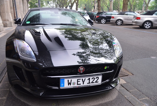 Jaguar F-TYPE R AWD Convertible