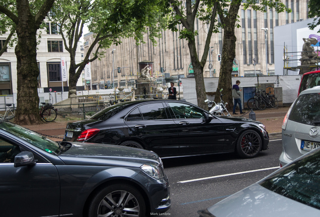 Mercedes-AMG C 63 S W205