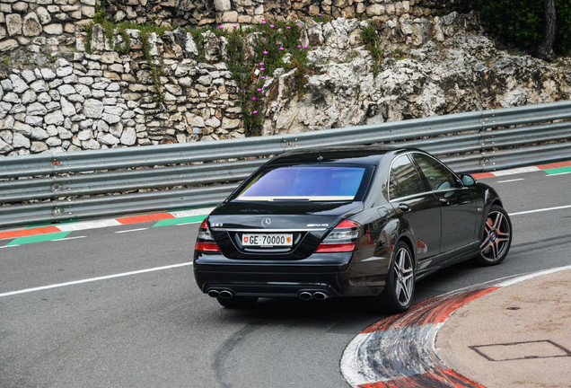 Mercedes-Benz S 63 AMG W221