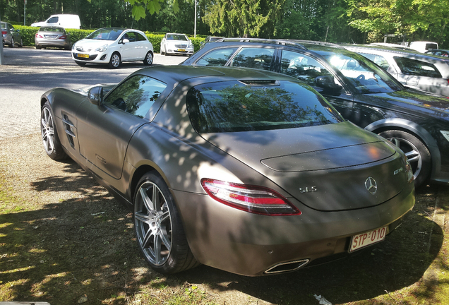 Mercedes-Benz SLS AMG