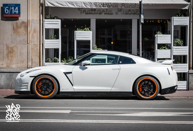 Nissan GT-R 2012