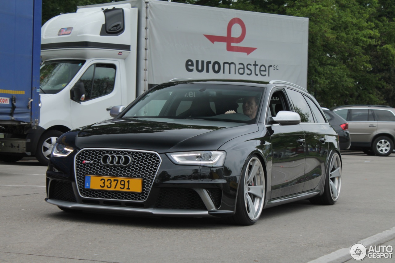 Audi RS4 Avant B8