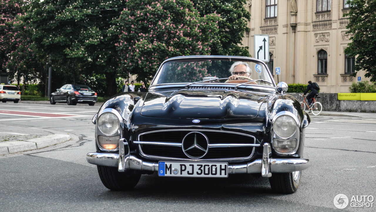 Mercedes-Benz 300SL Roadster