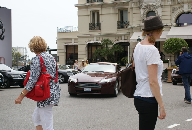 Aston Martin V8 Vantage Roadster