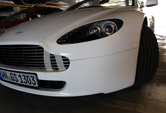 Aston Martin V8 Vantage Roadster