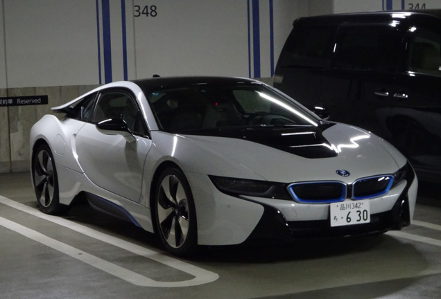 BMW i8