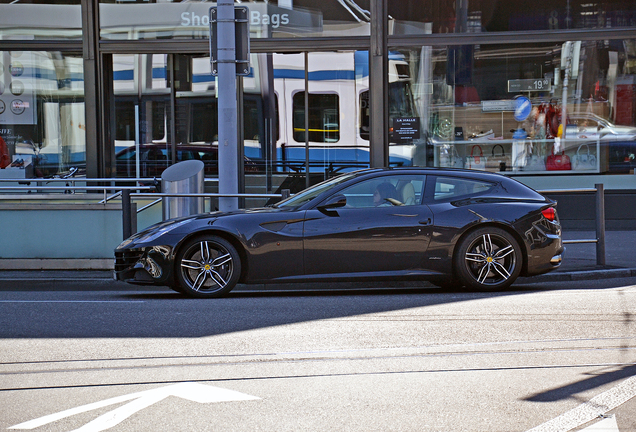 Ferrari FF