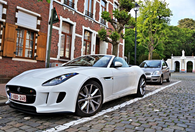 Jaguar F-TYPE S Convertible