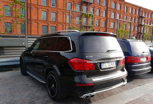 Mercedes-Benz GL 63 AMG X166