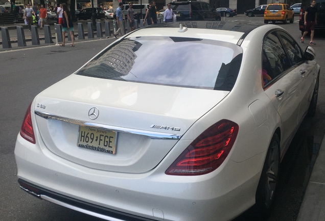 Mercedes-Benz S 63 AMG V222