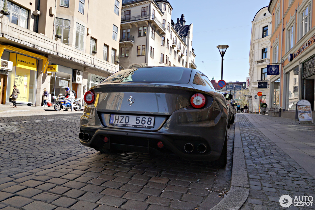 Ferrari FF