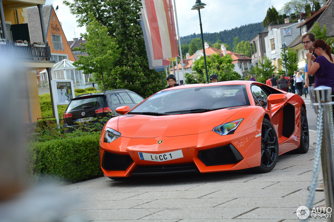 Lamborghini Aventador LP700-4