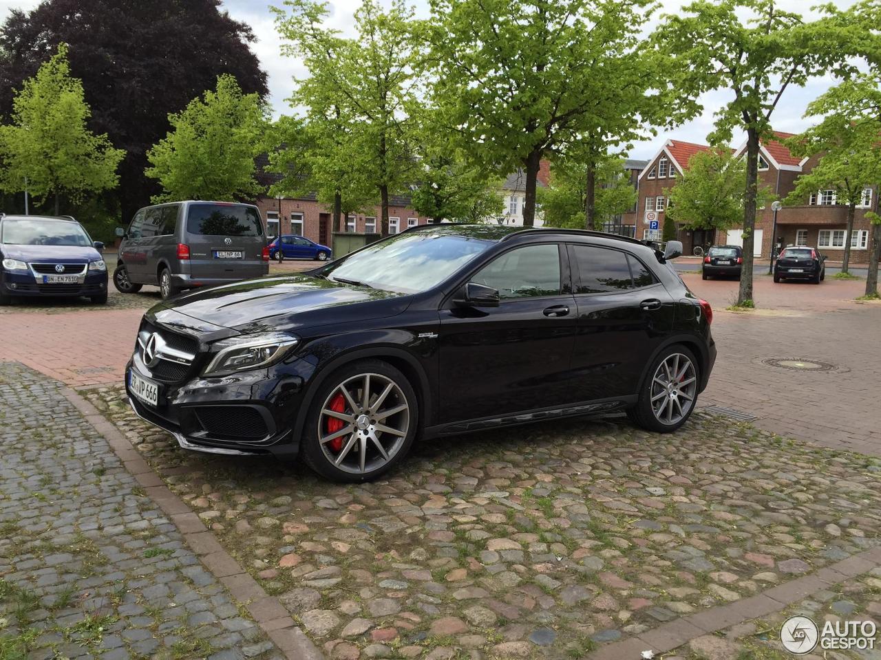 Mercedes-Benz GLA 45 AMG X156