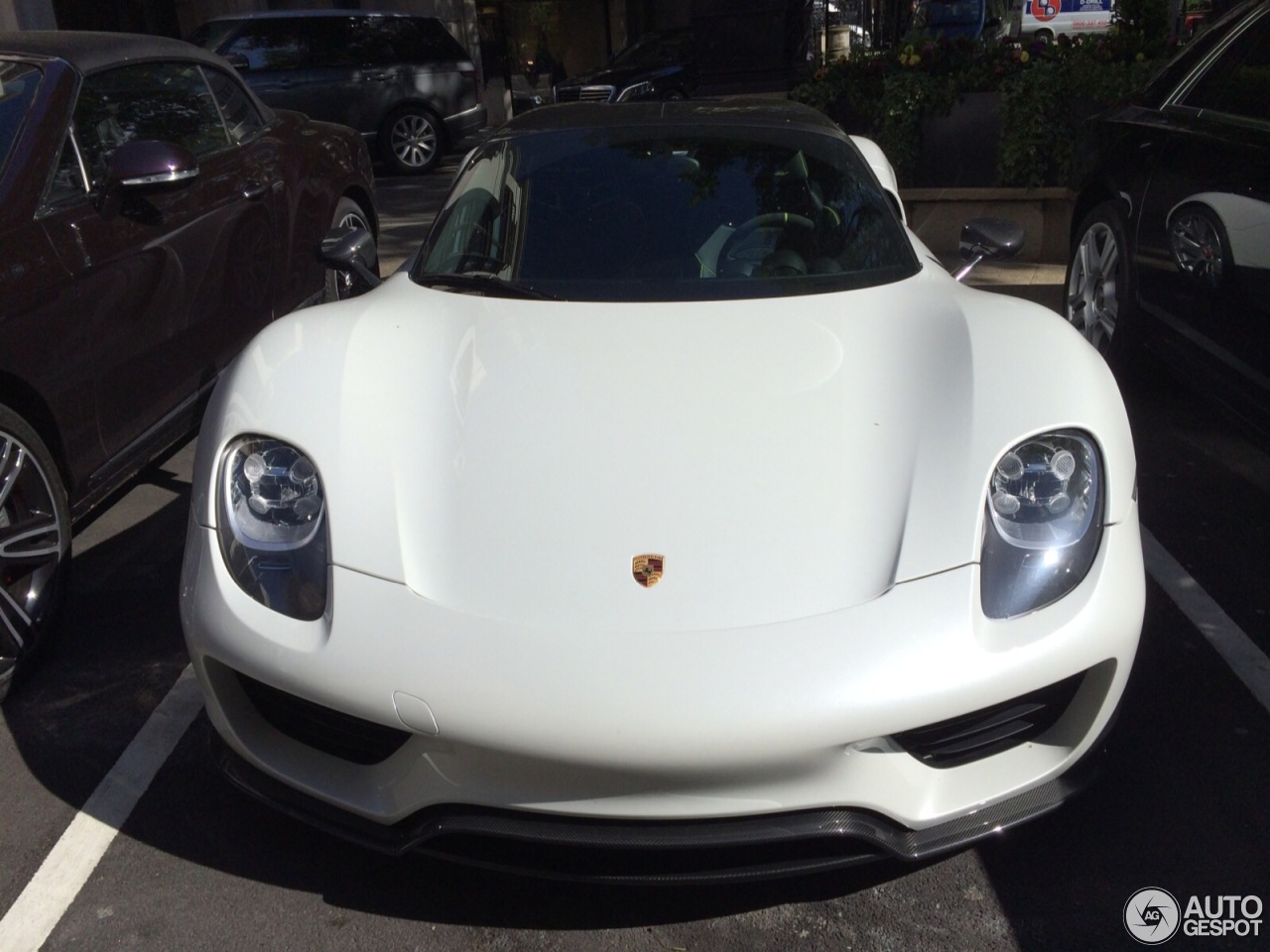 Porsche 918 Spyder Weissach Package