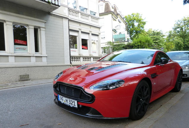 Aston Martin V12 Vantage S