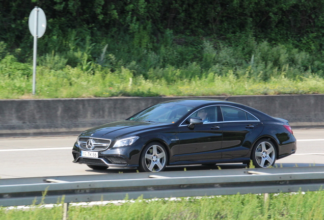 Mercedes-Benz CLS 63 AMG C218 2015