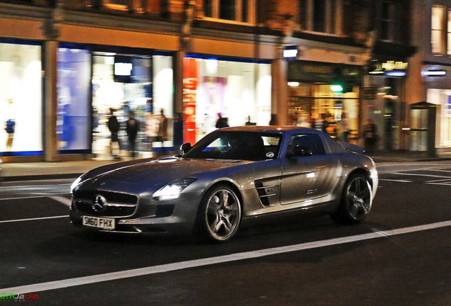 Mercedes-Benz SLS AMG