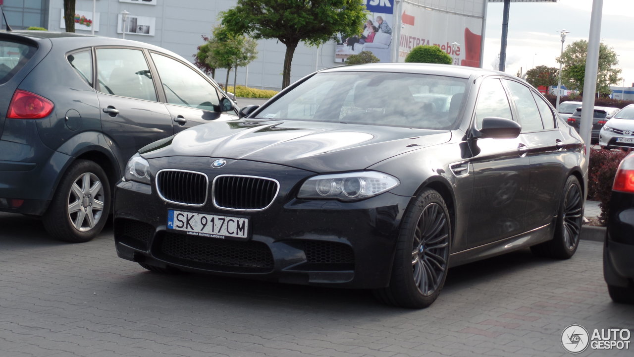 BMW M5 F10 2011