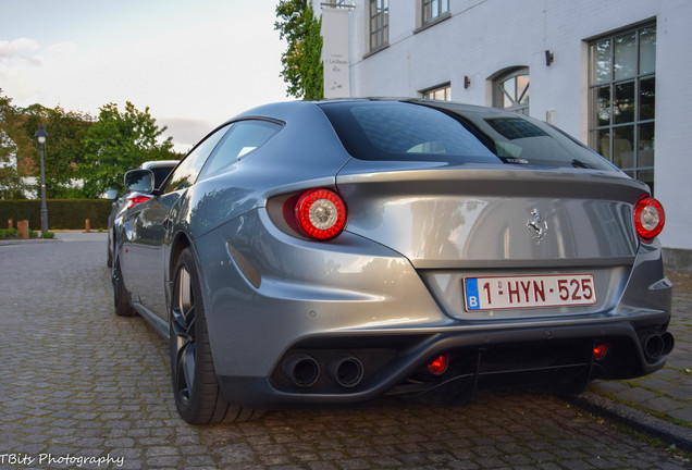 Ferrari FF