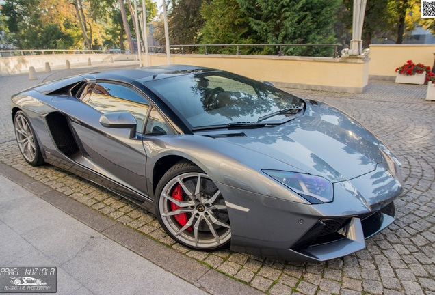 Lamborghini Aventador LP700-4 Roadster