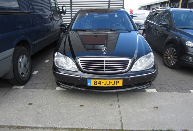 Mercedes-Benz S 55 AMG W220