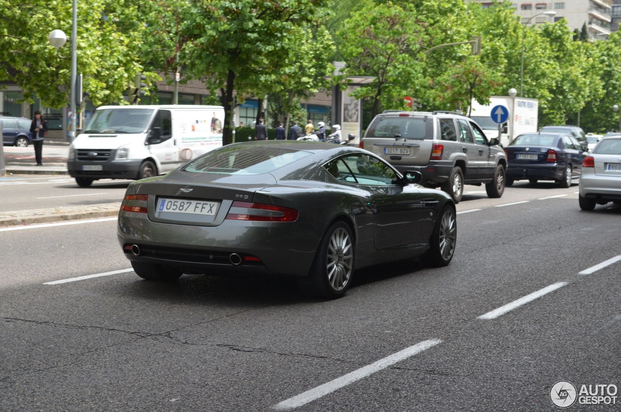 Aston Martin DB9