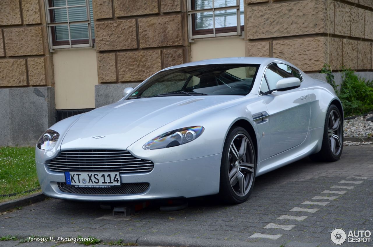 Aston Martin V8 Vantage N400